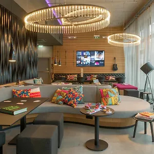 Moxy Hotel